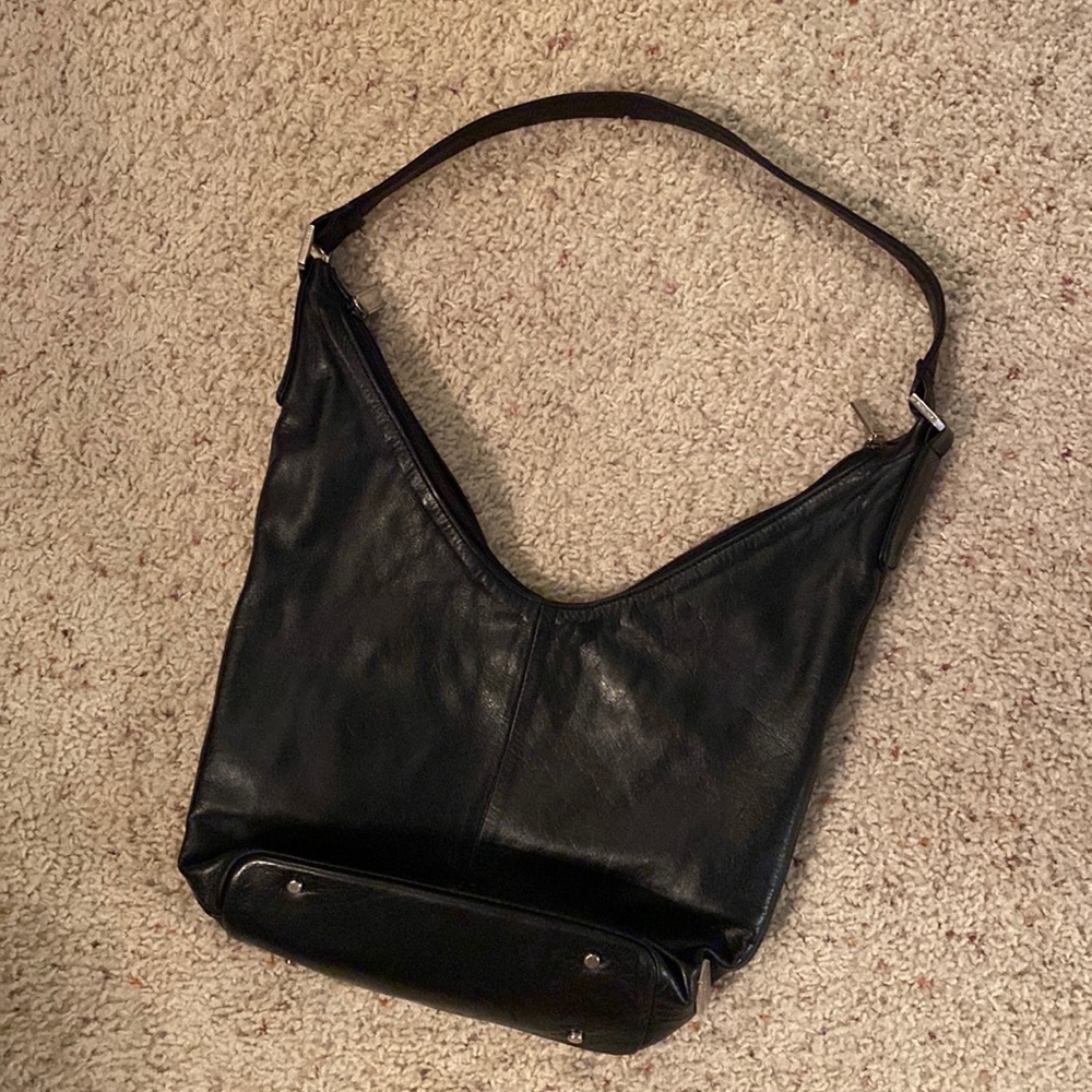 Perlina black leather purse. Excellent condition. No stains, rips or tears.